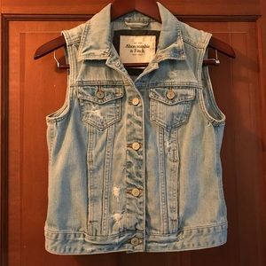 Abercrombie & Fitch Denim Vest